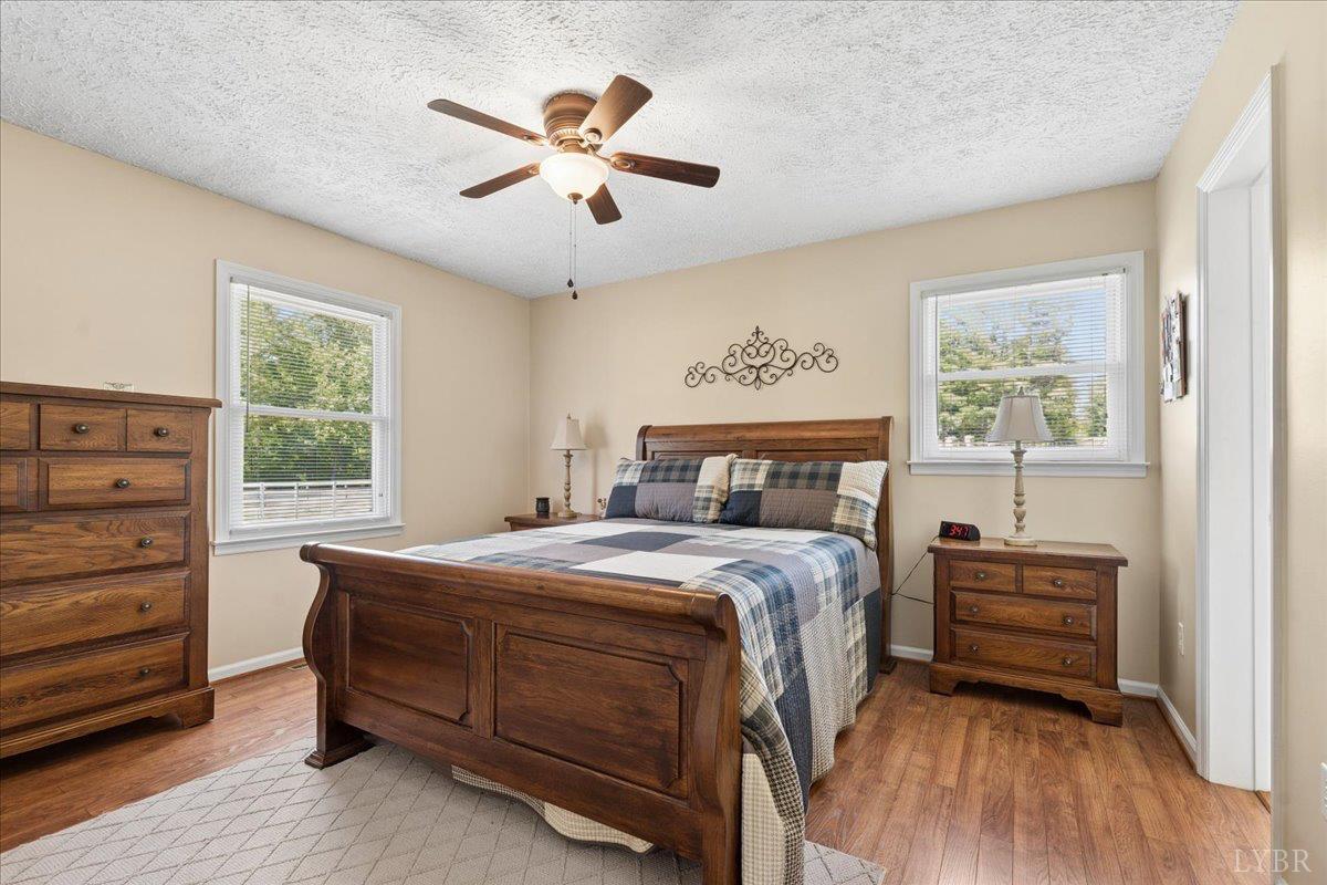 11188 Dickerson Mill Road Moneta, VA 24121 - Photo 4 of 39