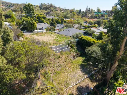 $1,950,000 | 1025 Las Pulgas Road, Pacific Palisades, CA 90272