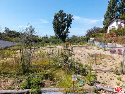$1,950,000 | 1025 Las Pulgas Road, Pacific Palisades, CA 90272