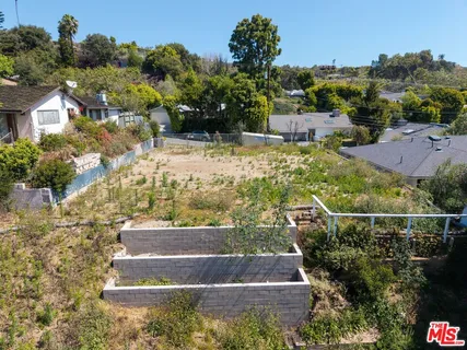 $1,950,000 | 1025 Las Pulgas Road, Pacific Palisades, CA 90272