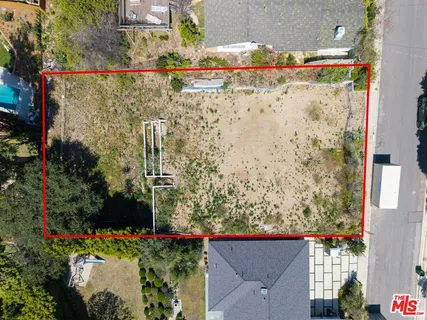 $1,950,000 | 1025 Las Pulgas Road, Pacific Palisades, CA 90272