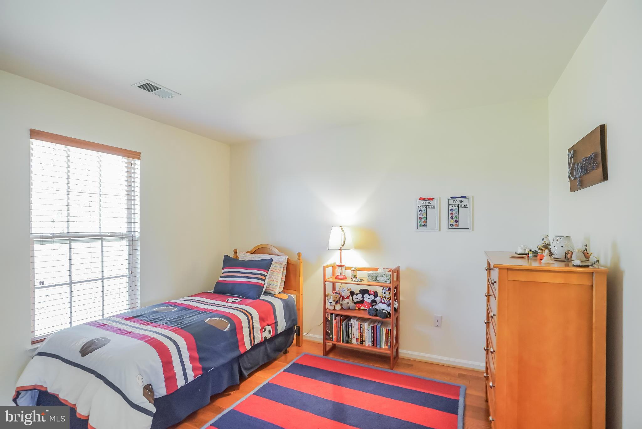 18712 Broken Oak Road Boyds, MD 20841 - Photo 15 of 29 Bedroom2