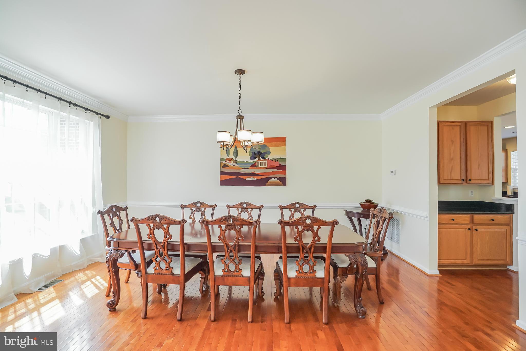 18712 Broken Oak Road Boyds, MD 20841 - Photo 4 of 29 Dining Room