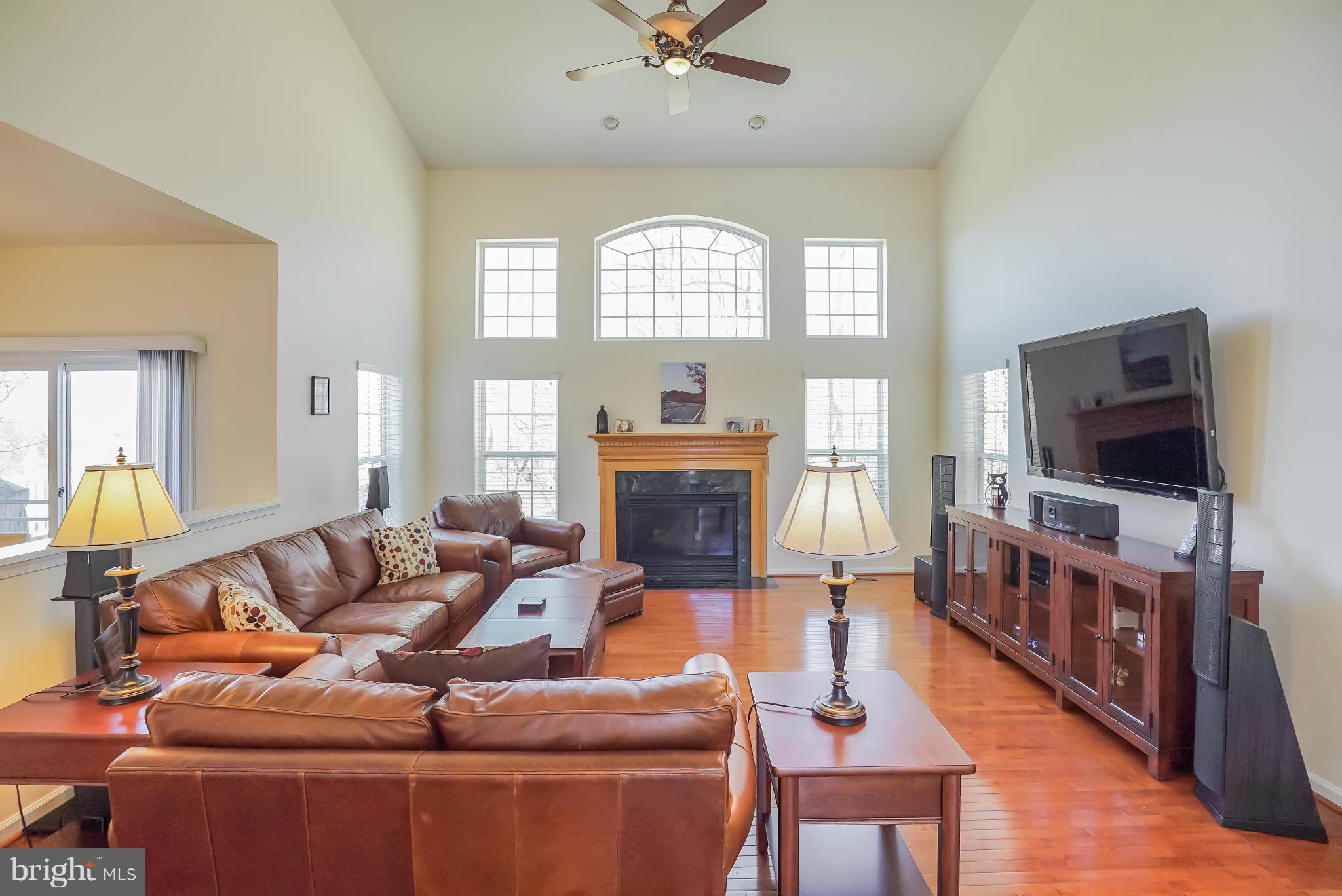 18712 Broken Oak Road Boyds, MD 20841 - Photo 5 of 29 Family Room