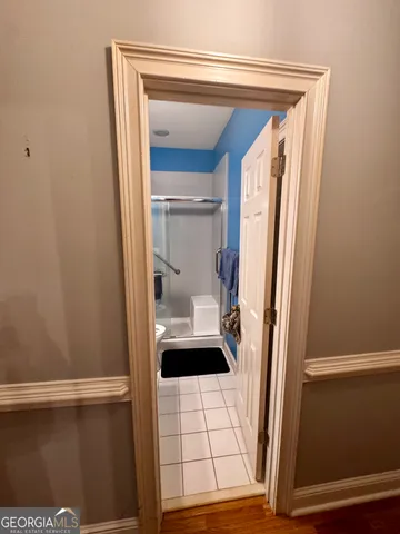 a view of walk in closet