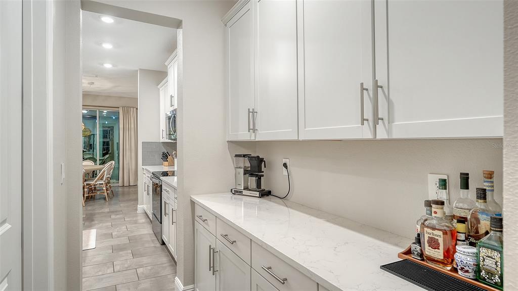17832 Gulf Ranch Place Bradenton, FL 34211 - Photo 9 of 44