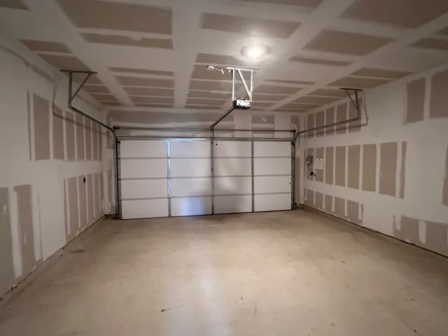 $2,000 | 1140 Cattail Lane, Bastrop, TX 78602