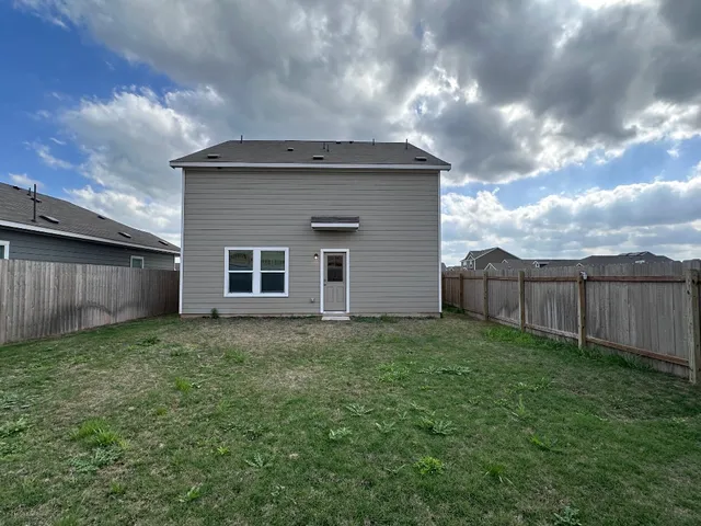 $2,000 | 1140 Cattail Lane, Bastrop, TX 78602