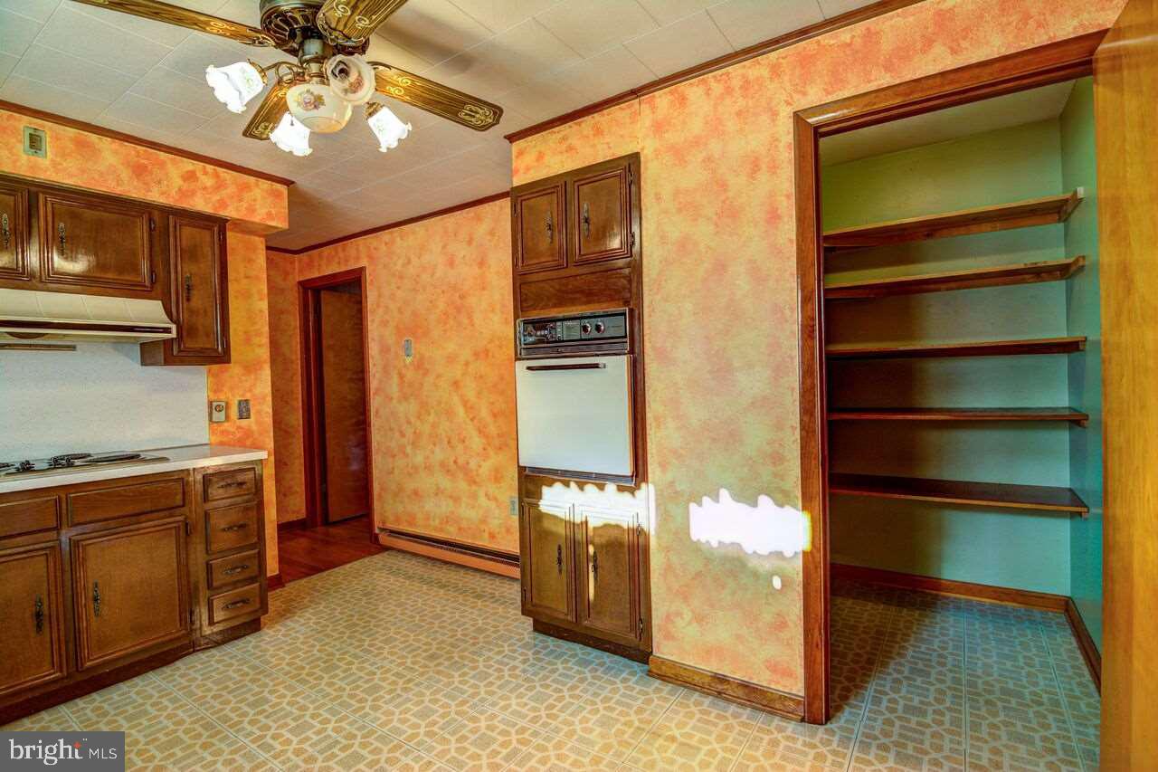 46 Hamilton Road Boiling Springs, PA 17007 - Photo 8 of 25 Gallery Image 8