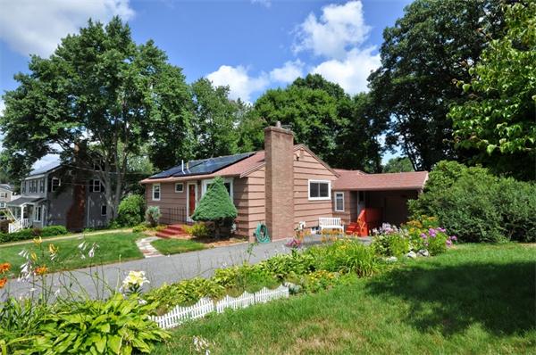 7 Senator Road Woburn, MA 01801 - Photo 25 of 26 a front view of a house with garden