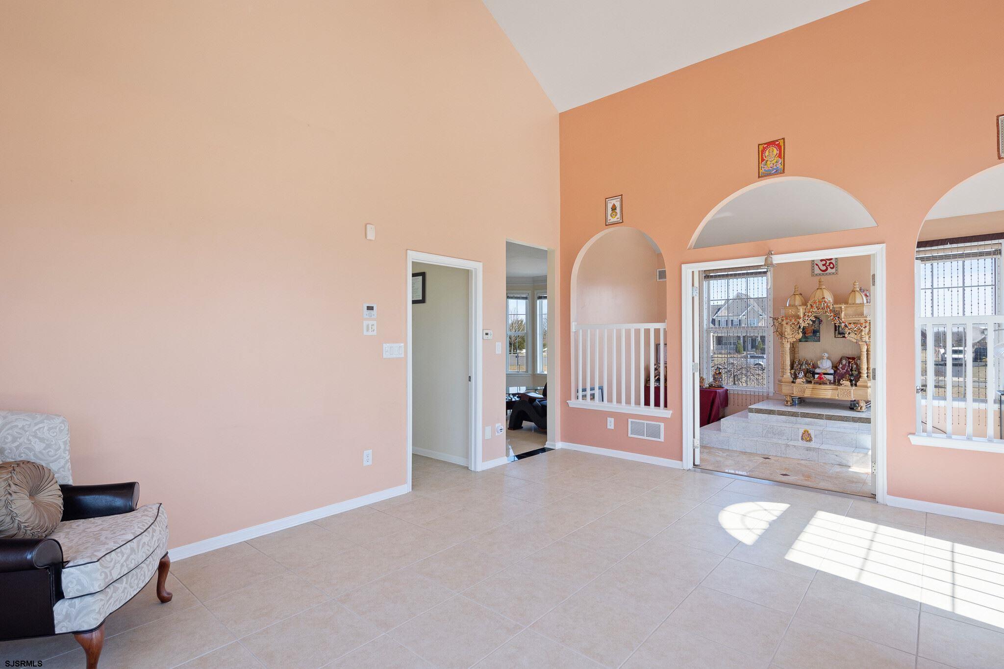175 Greenview Court Clarksboro, NJ 08020 - Photo 11 of 25 a view of a livingroom with furniture and door