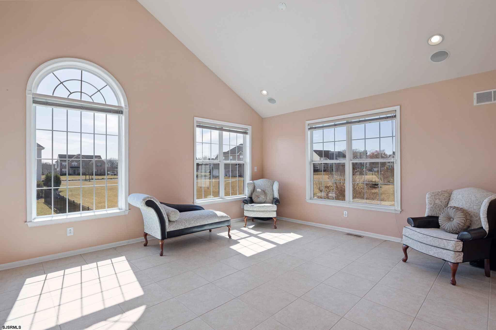 175 Greenview Court Clarksboro, NJ 08020 - Photo 10 of 25 a living room with furniture and a window