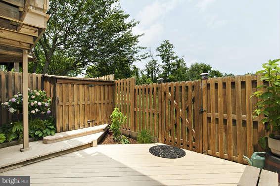 9742 Basket Ring Road Columbia, MD 21045 - Photo 28 of 30 Exterior (Rear)