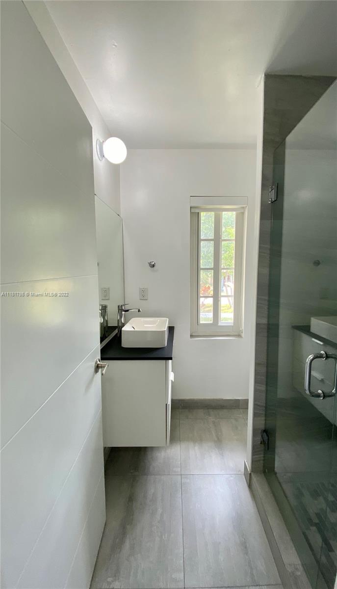 1201 South Biscayne Point Road Miami Beach, FL 33141 - Photo 21 of 60