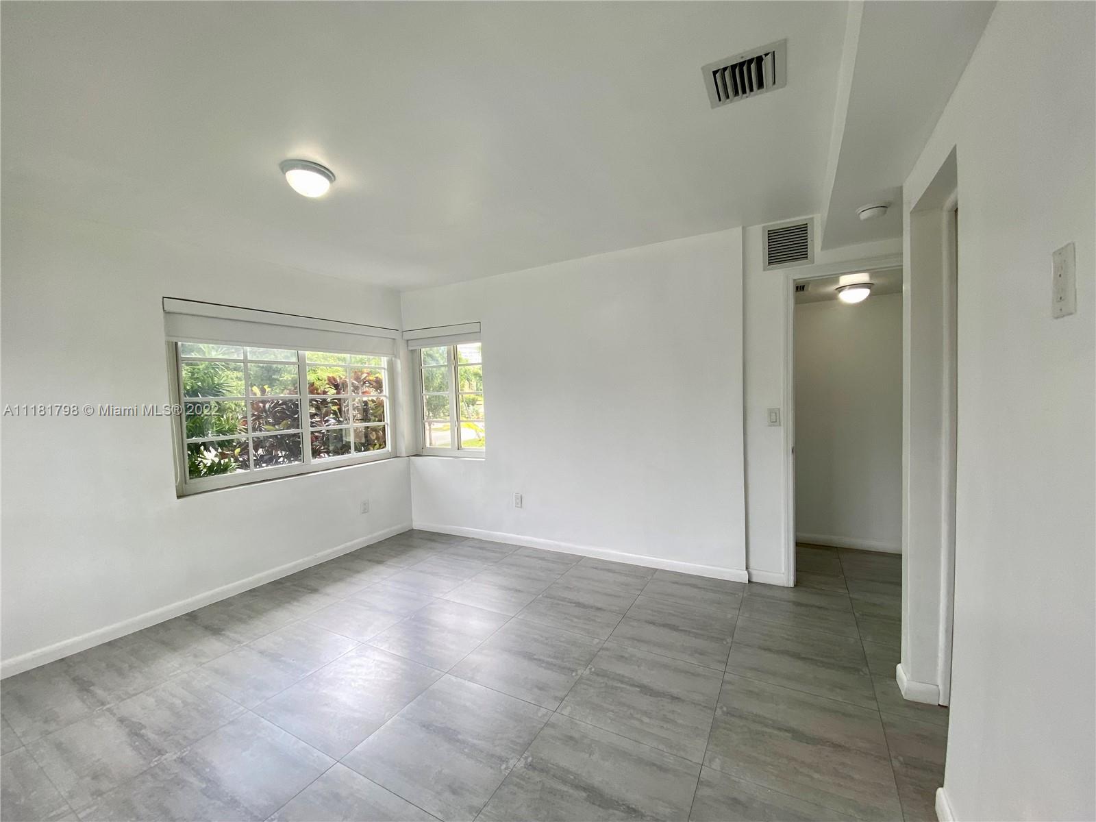 1201 South Biscayne Point Road Miami Beach, FL 33141 - Photo 33 of 60