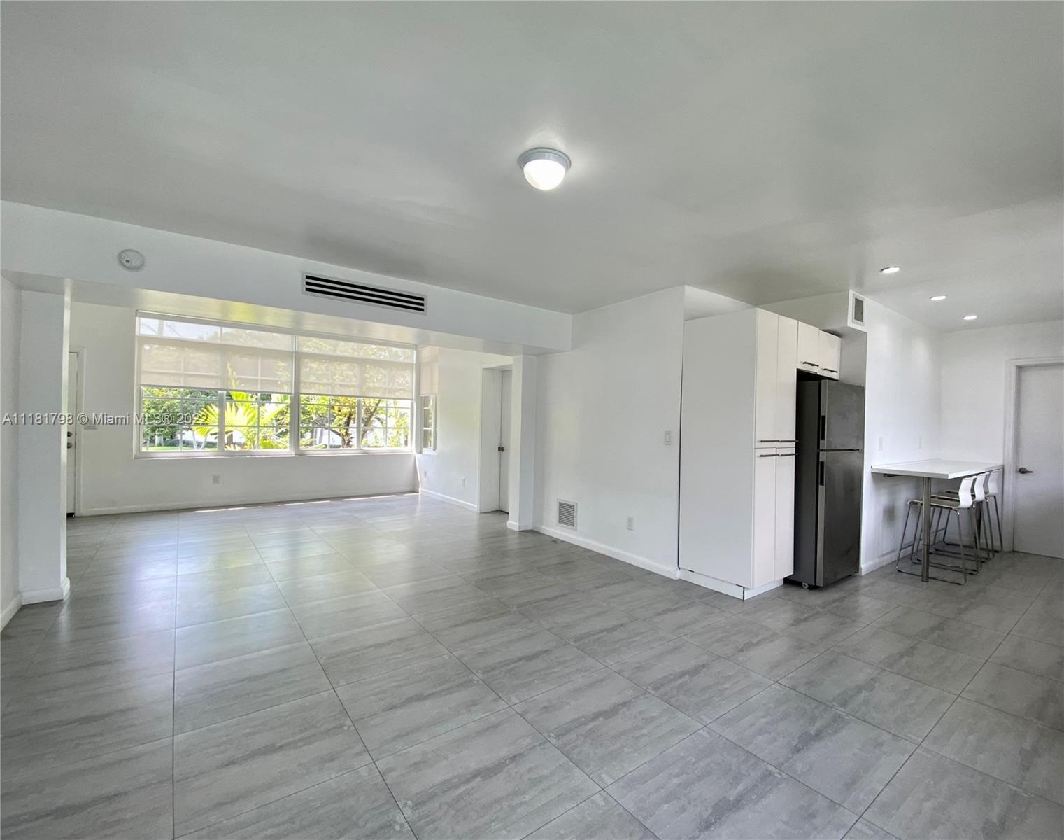 1201 South Biscayne Point Road Miami Beach, FL 33141 - Photo 9 of 60