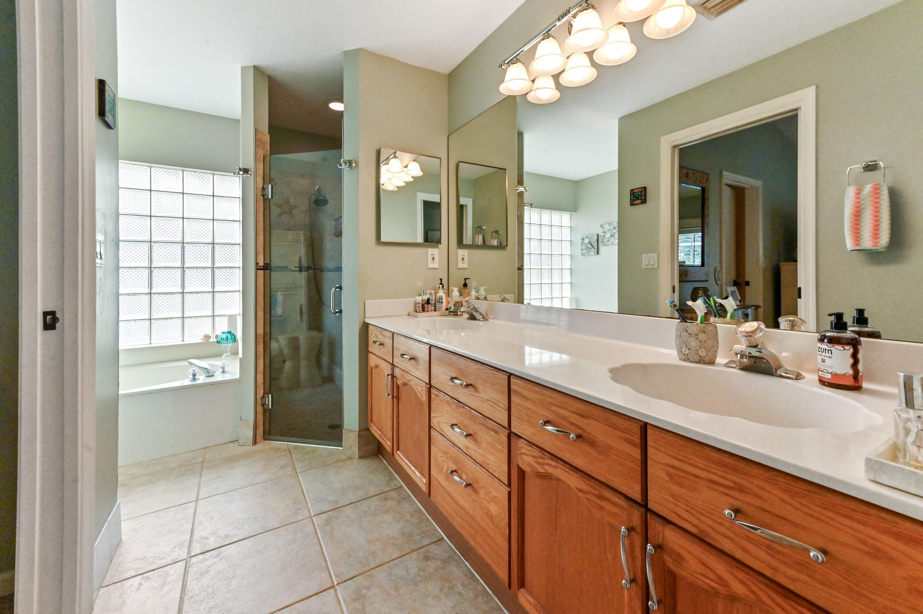 7148 Brickyard Circle Lake Worth, FL 33467 - Photo 17 of 52 17 Bathroom 01