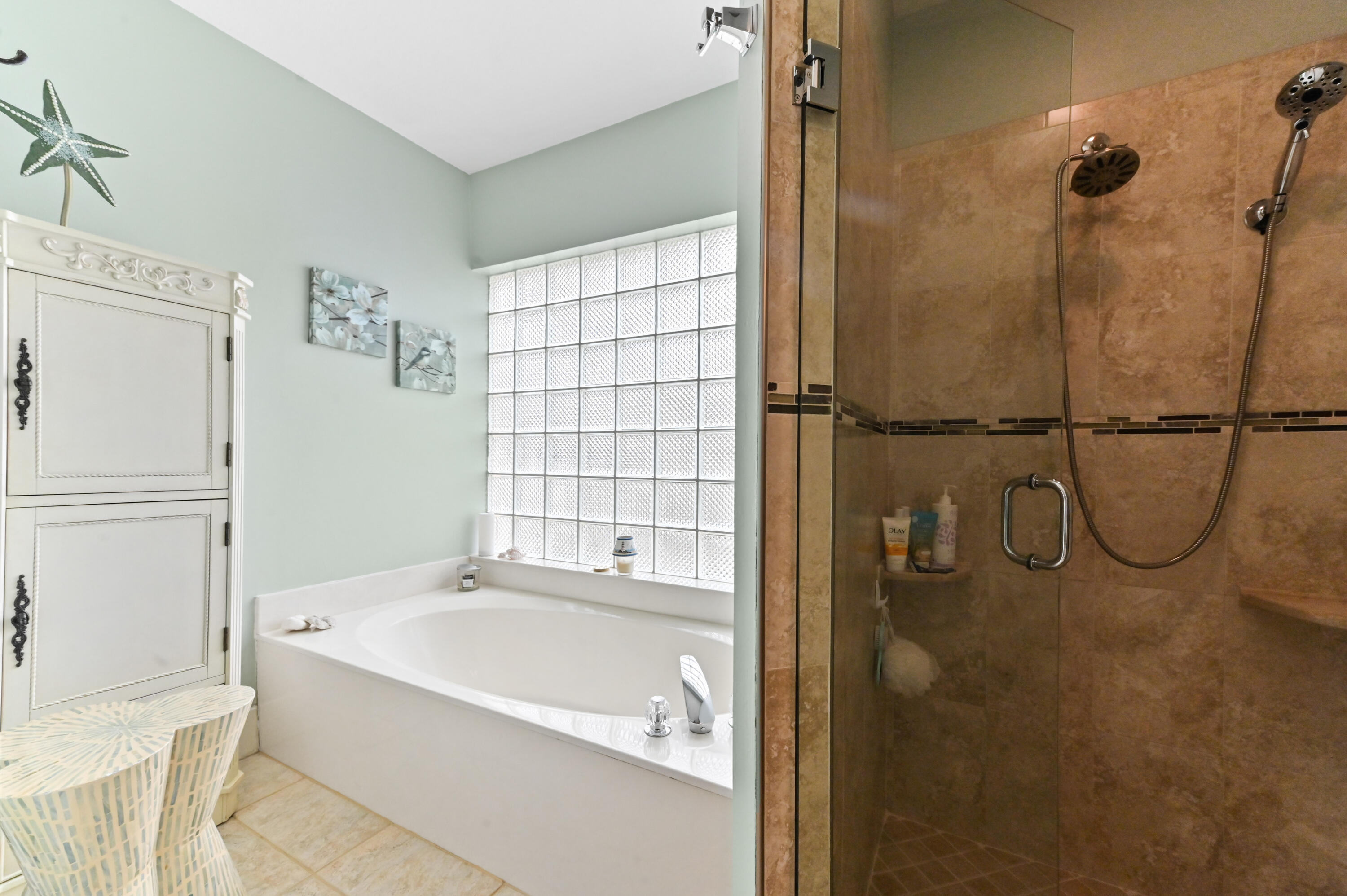 7148 Brickyard Circle Lake Worth, FL 33467 - Photo 18 of 52 18 Bathroom 02