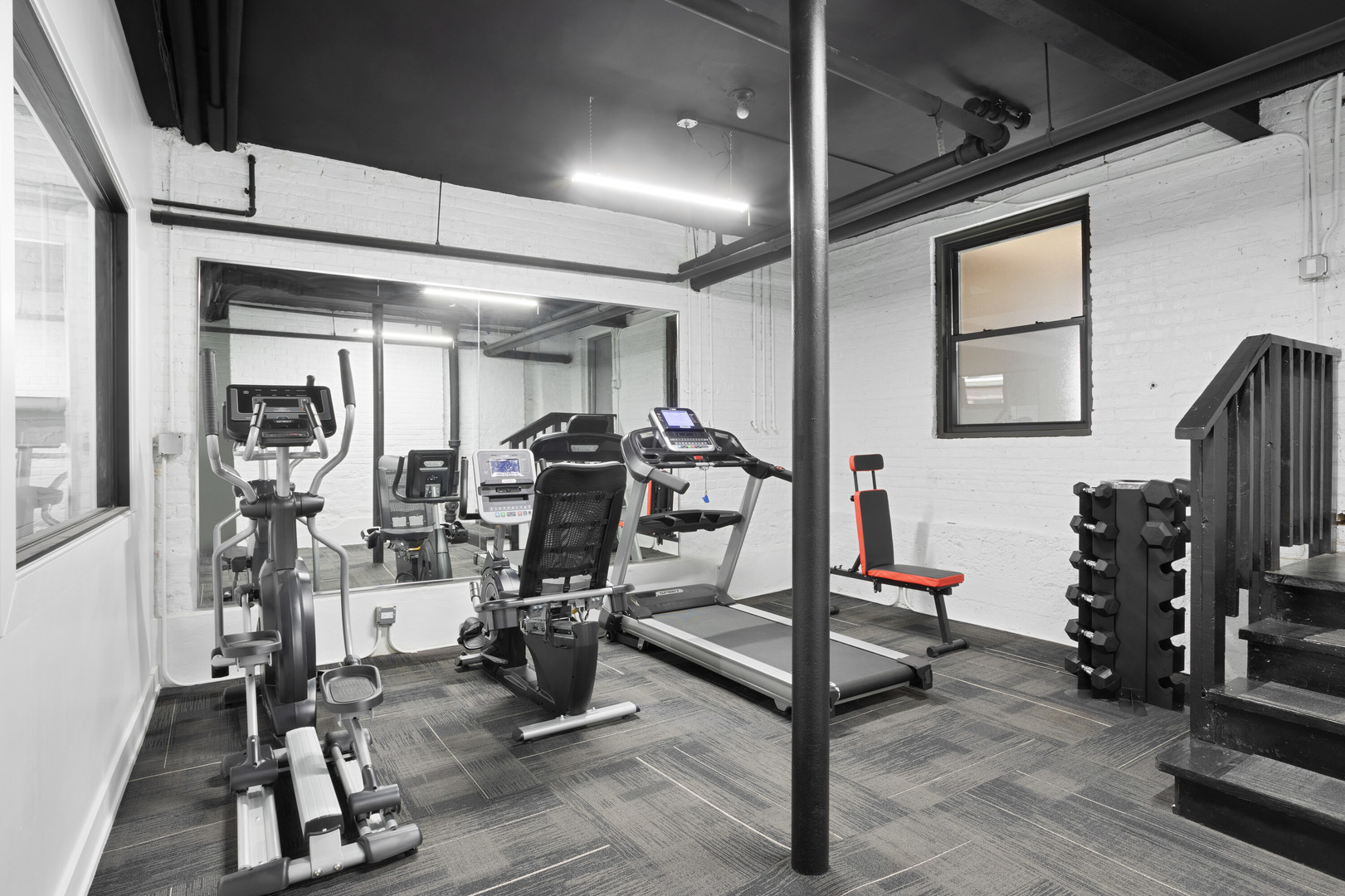 1702 West Juneway Terrace, Unit 1C Chicago, IL 60626 - Photo 16 of 16 a view of a room with gym equipment