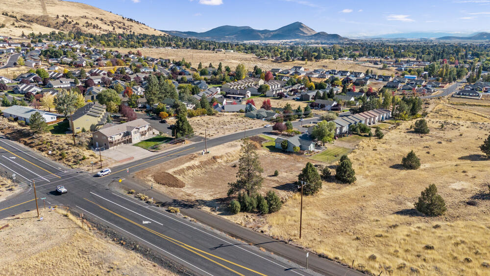 Homedale Road Klamath Falls, OR 97603 - Photo 9 of 20 FoothillsBlvdLot-9