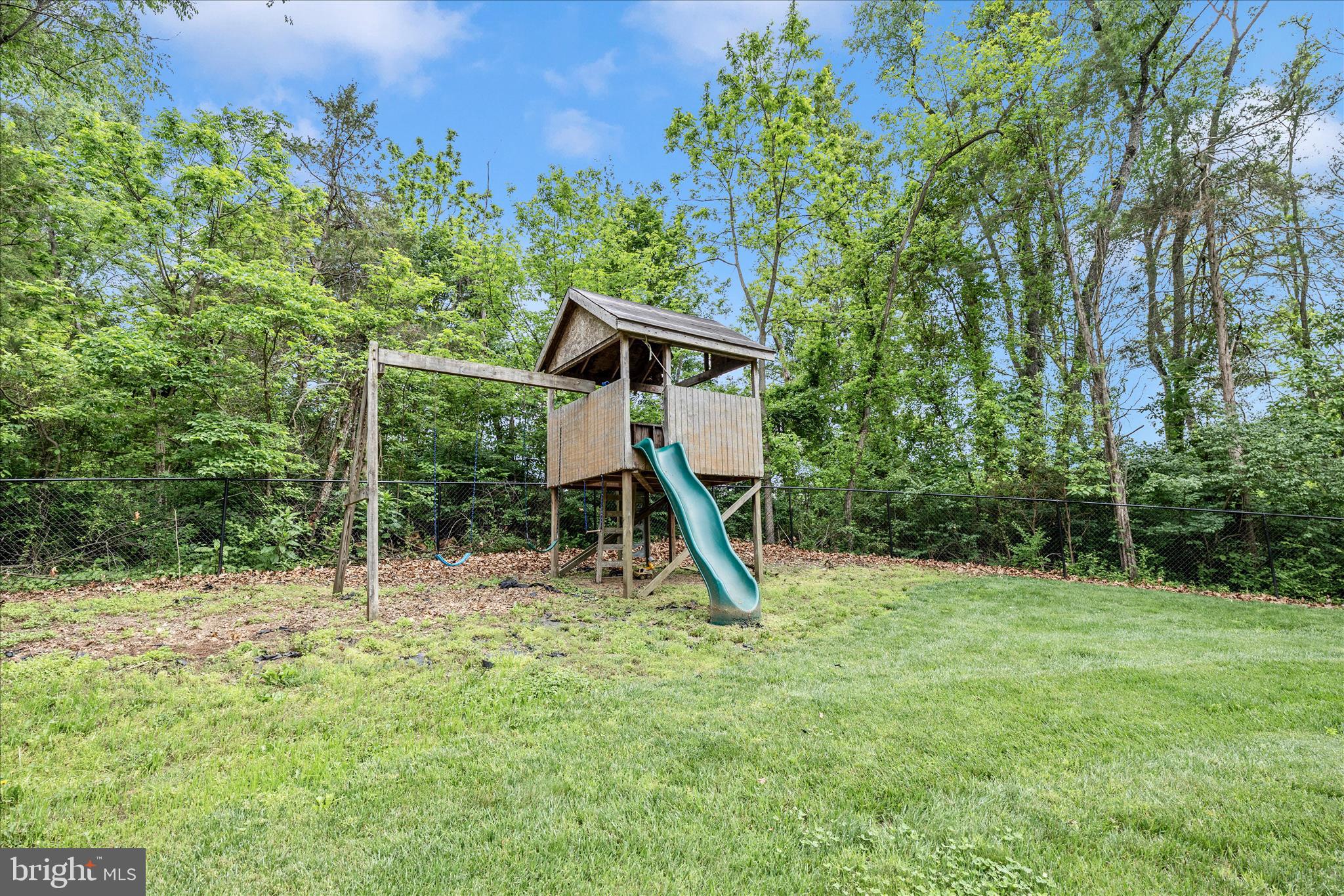 15810 Spade Road Hagerstown, MD 21740 - Photo 71 of 76 a view of a house with a park