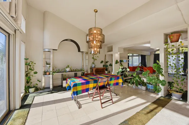 $1,199,800 | 29673 Holiday Street, Hayward, CA 94544