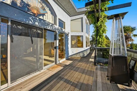 $1,199,800 | 29673 Holiday Street, Hayward, CA 94544