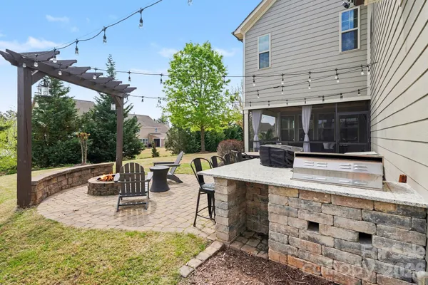$798,000 | 17005 Luvera Lane, Charlotte, NC 28278