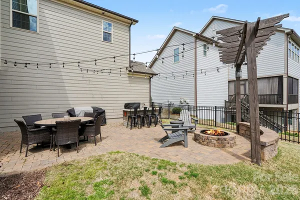 $798,000 | 17005 Luvera Lane, Charlotte, NC 28278