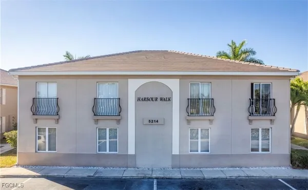$1,700 | 5218 Chiquita Boulevard South, Unit 202C, Cape Coral, FL 33914