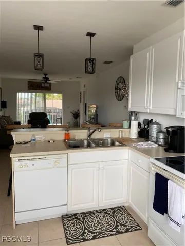 $1,700 | 5218 Chiquita Boulevard South, Unit 202C, Cape Coral, FL 33914