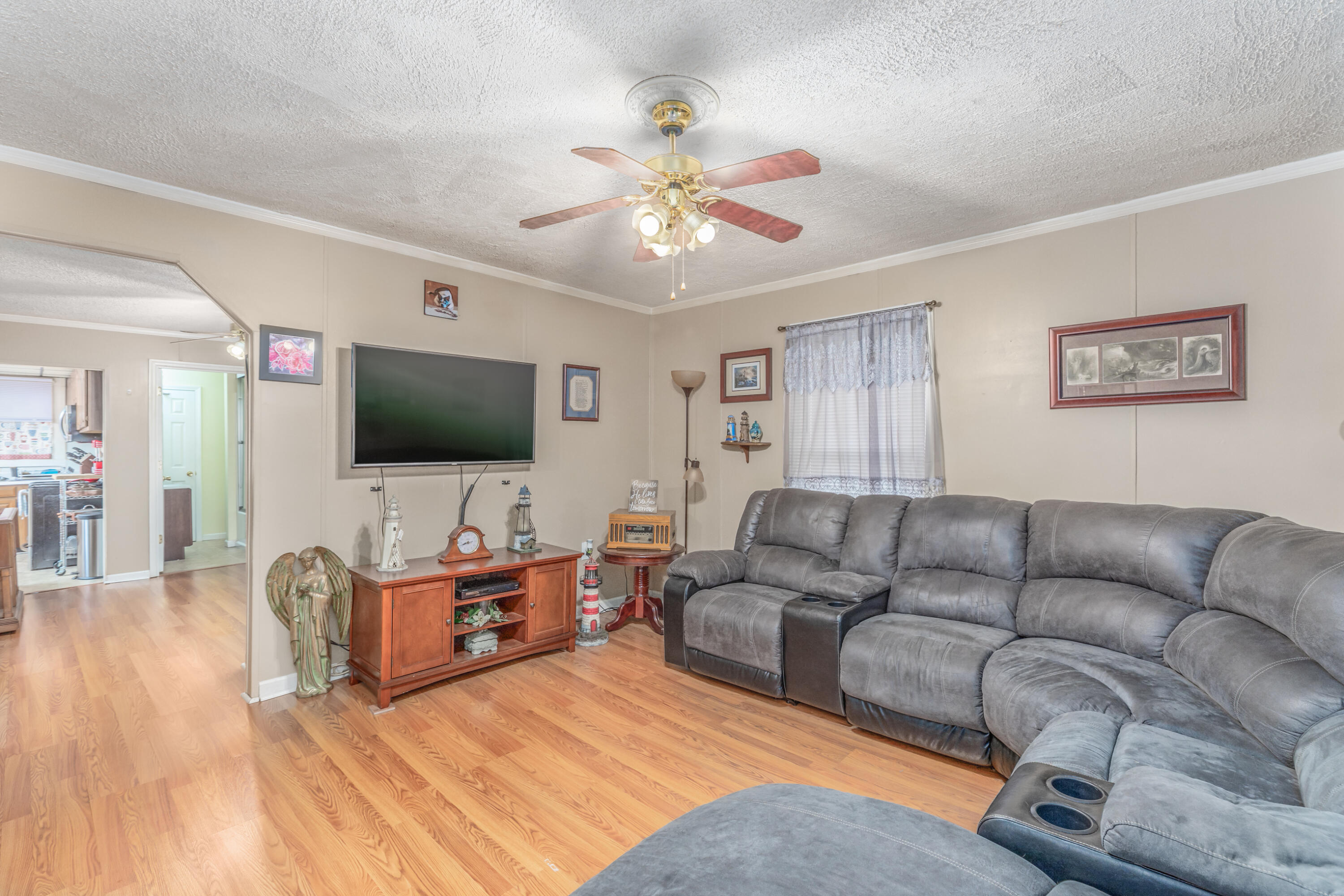 408 Inman Street Morristown, TN 37813 - Photo 5 of 24 5
