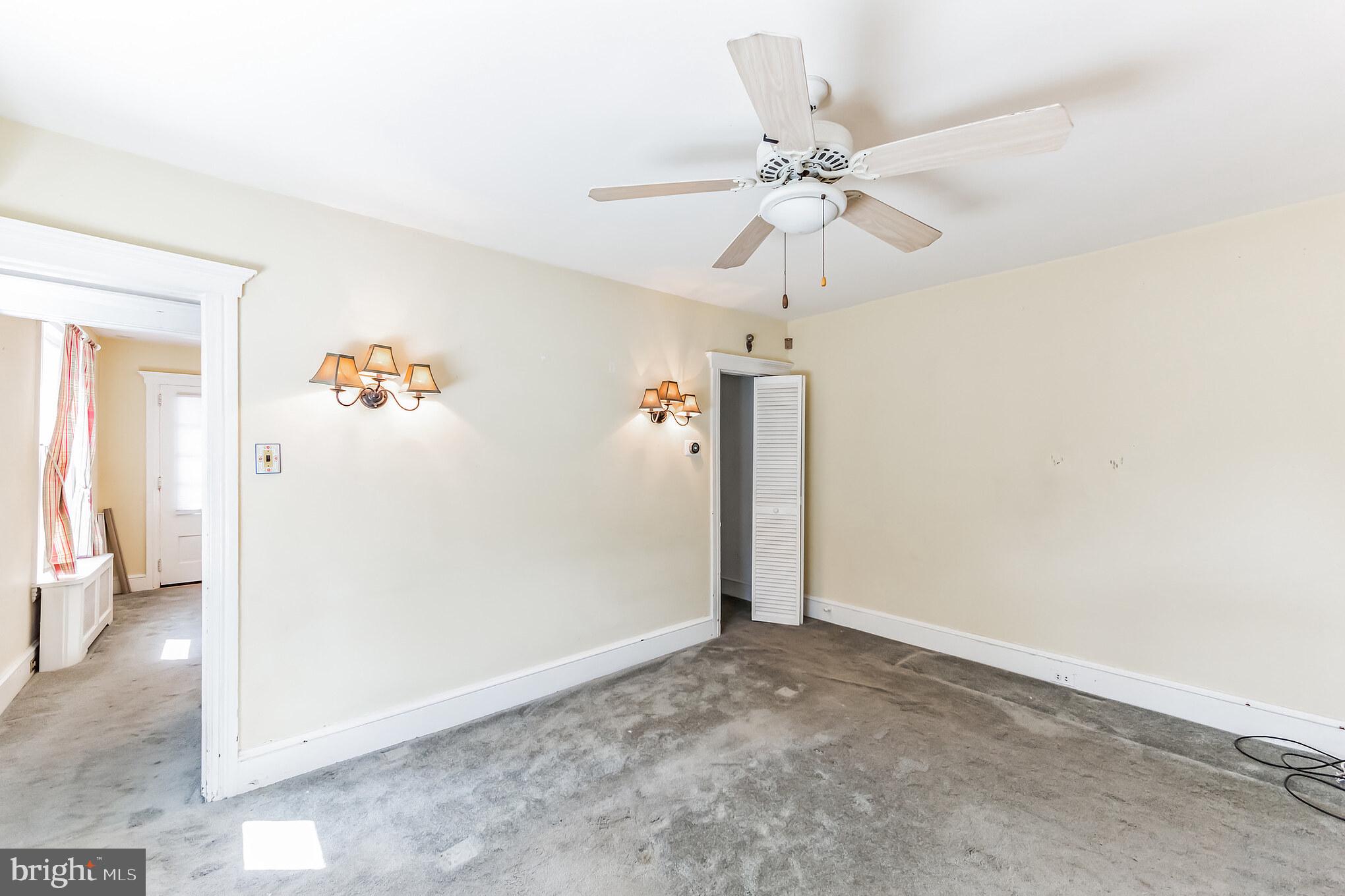 108 Owens Lane Wayne, PA 19087 - Photo 11 of 35 Living Room