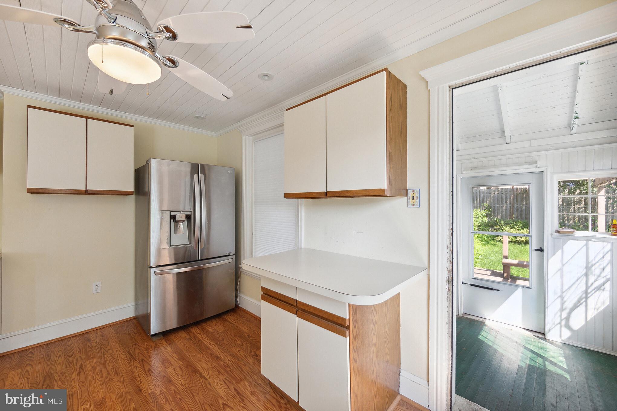 108 Owens Lane Wayne, PA 19087 - Photo 15 of 35 Kitchen