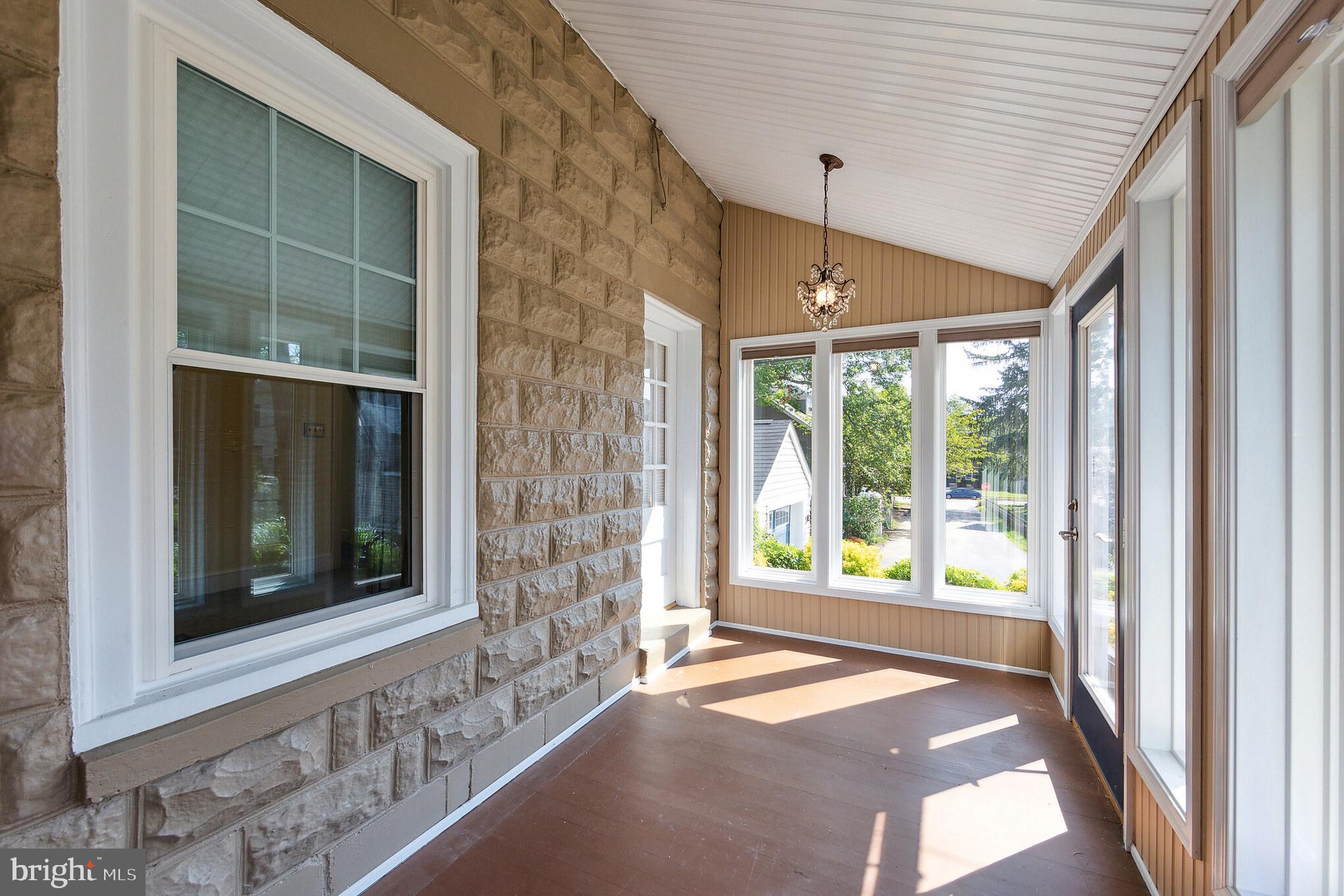 108 Owens Lane Wayne, PA 19087 - Photo 6 of 35 Front Porch