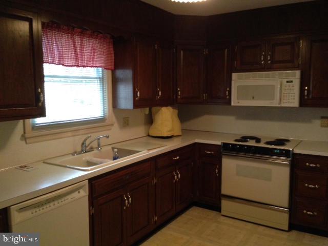 151 West Sun Hill Road Manheim, PA 17545 - Photo 4 of 8