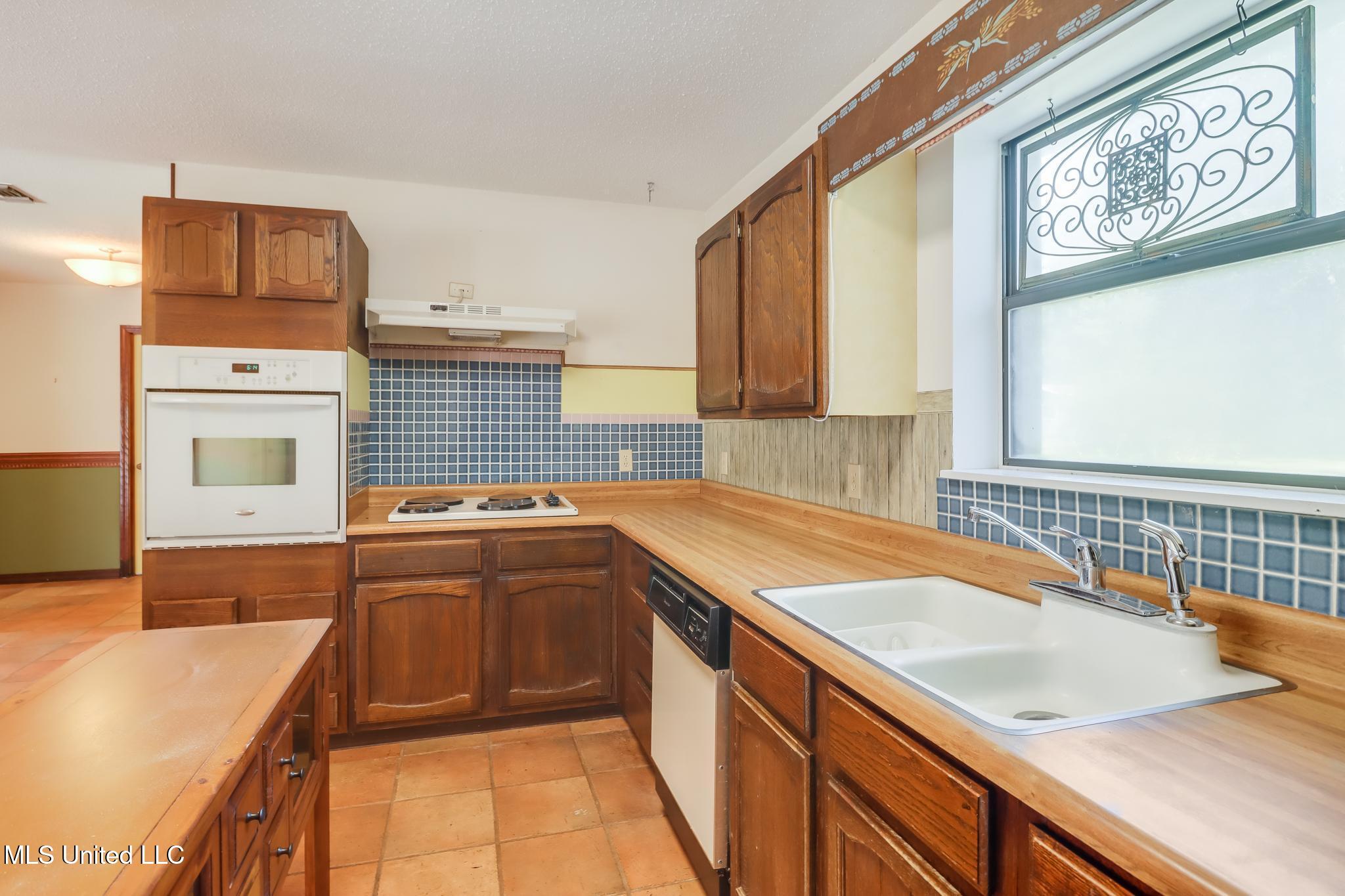 16450 Bell Creek Road Pass Christian, MS 39571 - Photo 24 of 41 Photo Jun 18 2025, 10 02 11 AM (2)-Edit