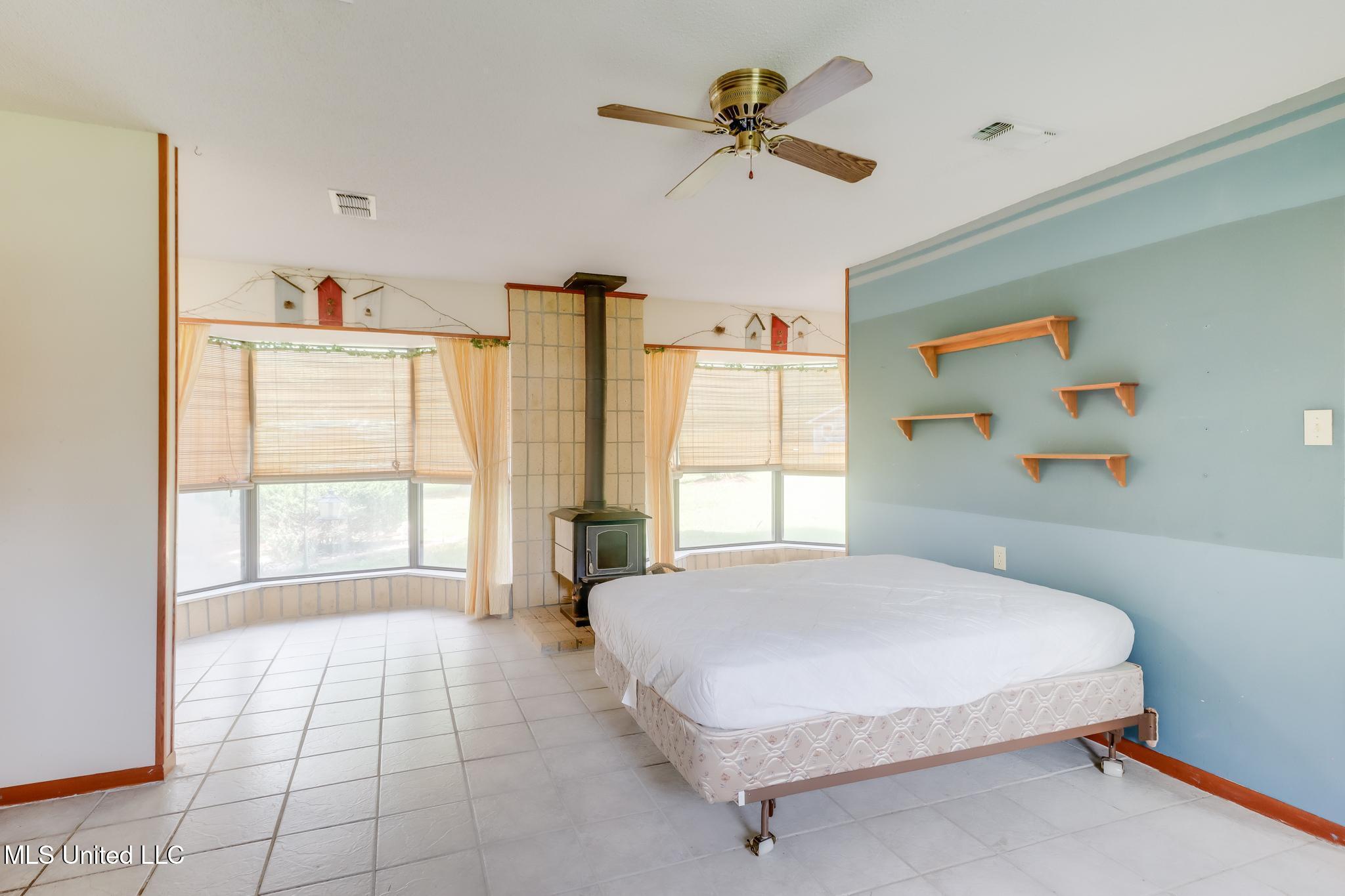 16450 Bell Creek Road Pass Christian, MS 39571 - Photo 28 of 41 Photo Jun 18 2025, 10 07 30 AM