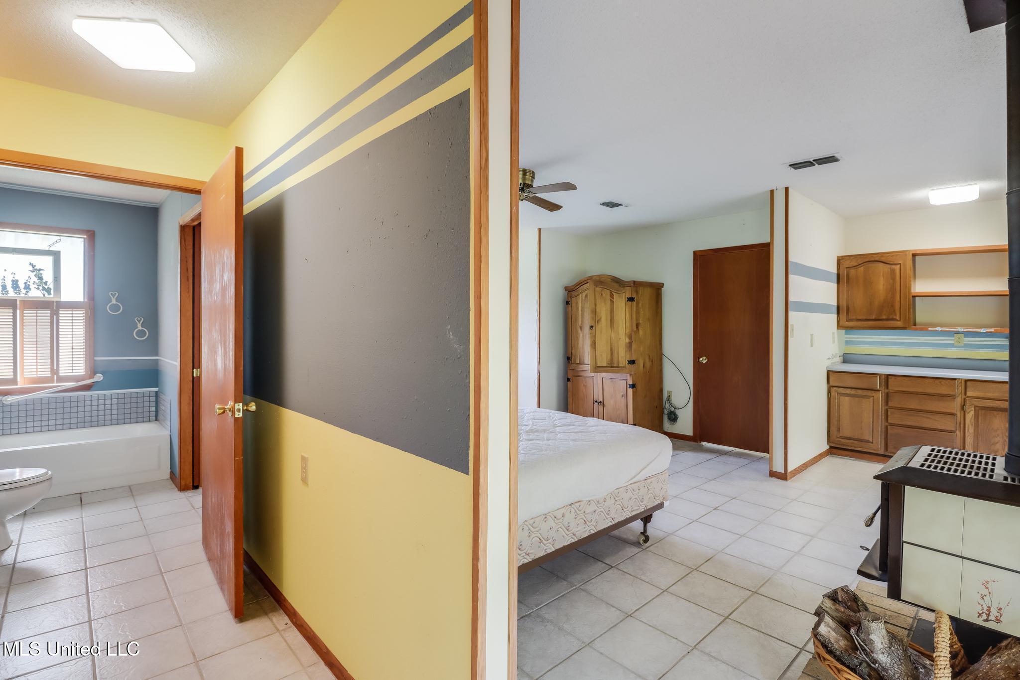 16450 Bell Creek Road Pass Christian, MS 39571 - Photo 30 of 41 Photo Jun 18 2025, 10 08 15 AM (2)