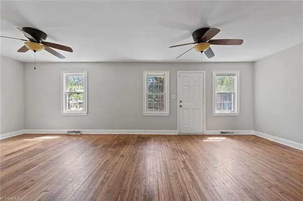 $265,000 | 204 West Brower Avenue, Liberty, NC 27298