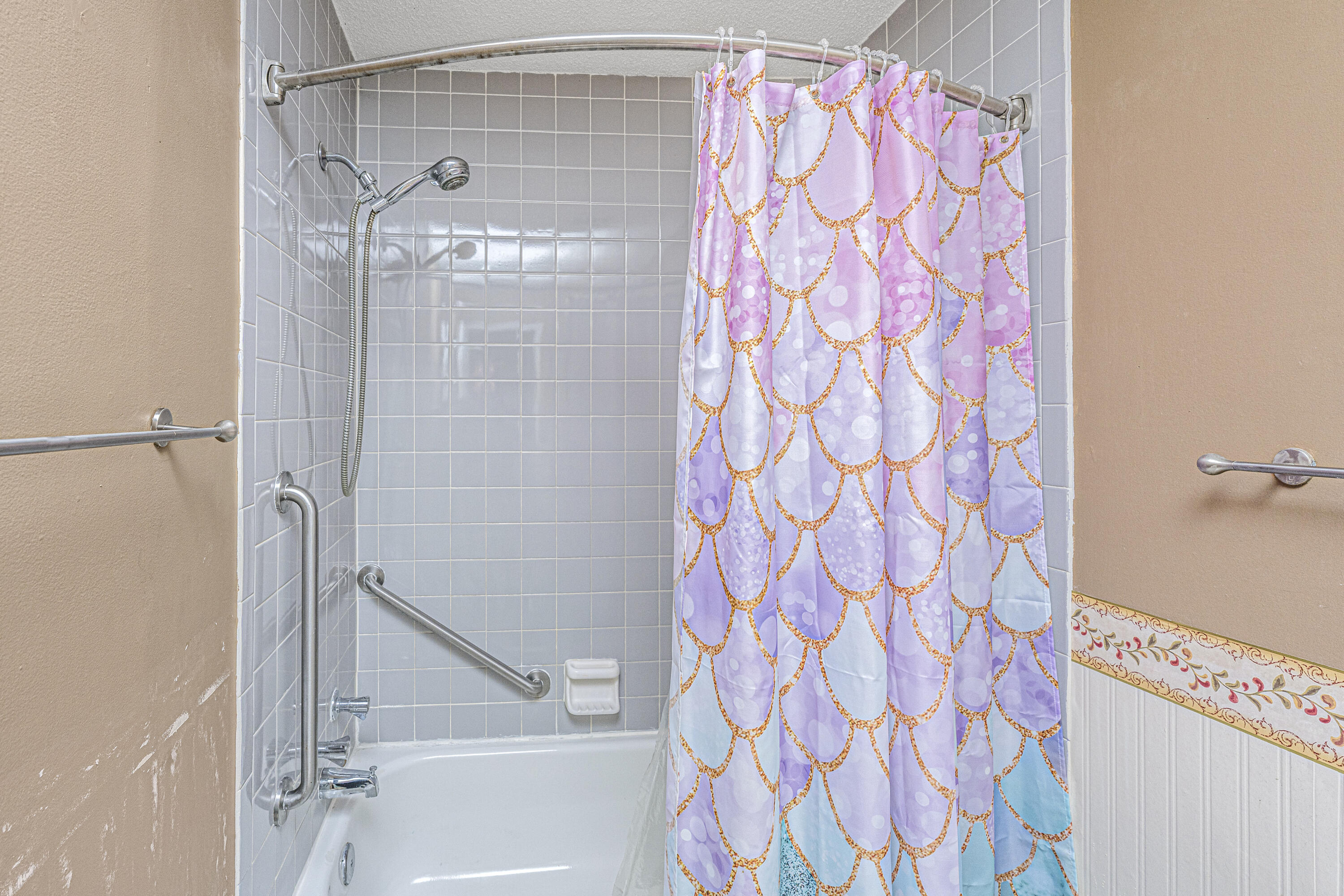 1867 Montclair Drive, Unit D Mount Pleasant, SC 29464 - Photo 11 of 30 Hall Bath & Shower