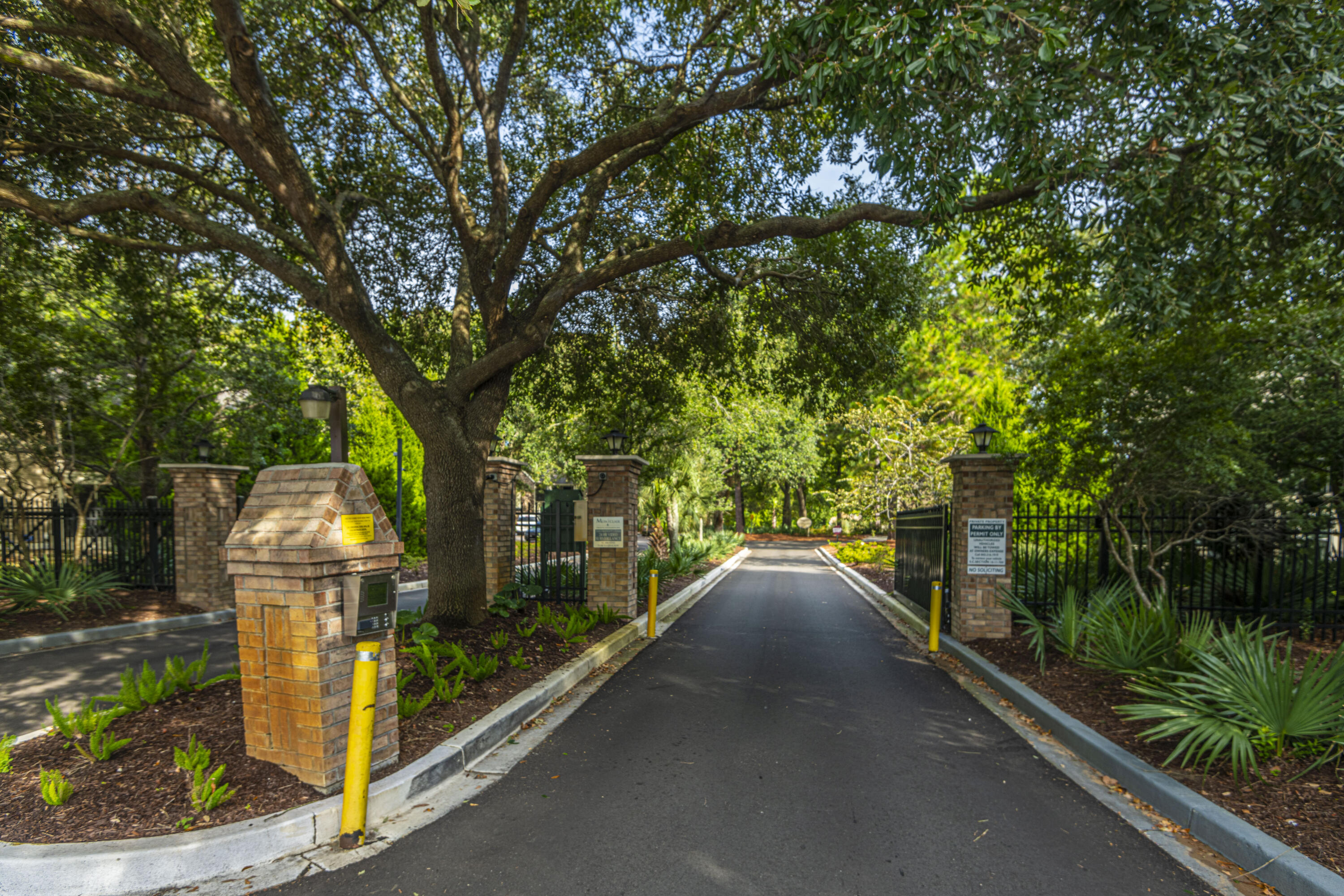 1867 Montclair Drive, Unit D Mount Pleasant, SC 29464 - Photo 29 of 30 Entrance Gates