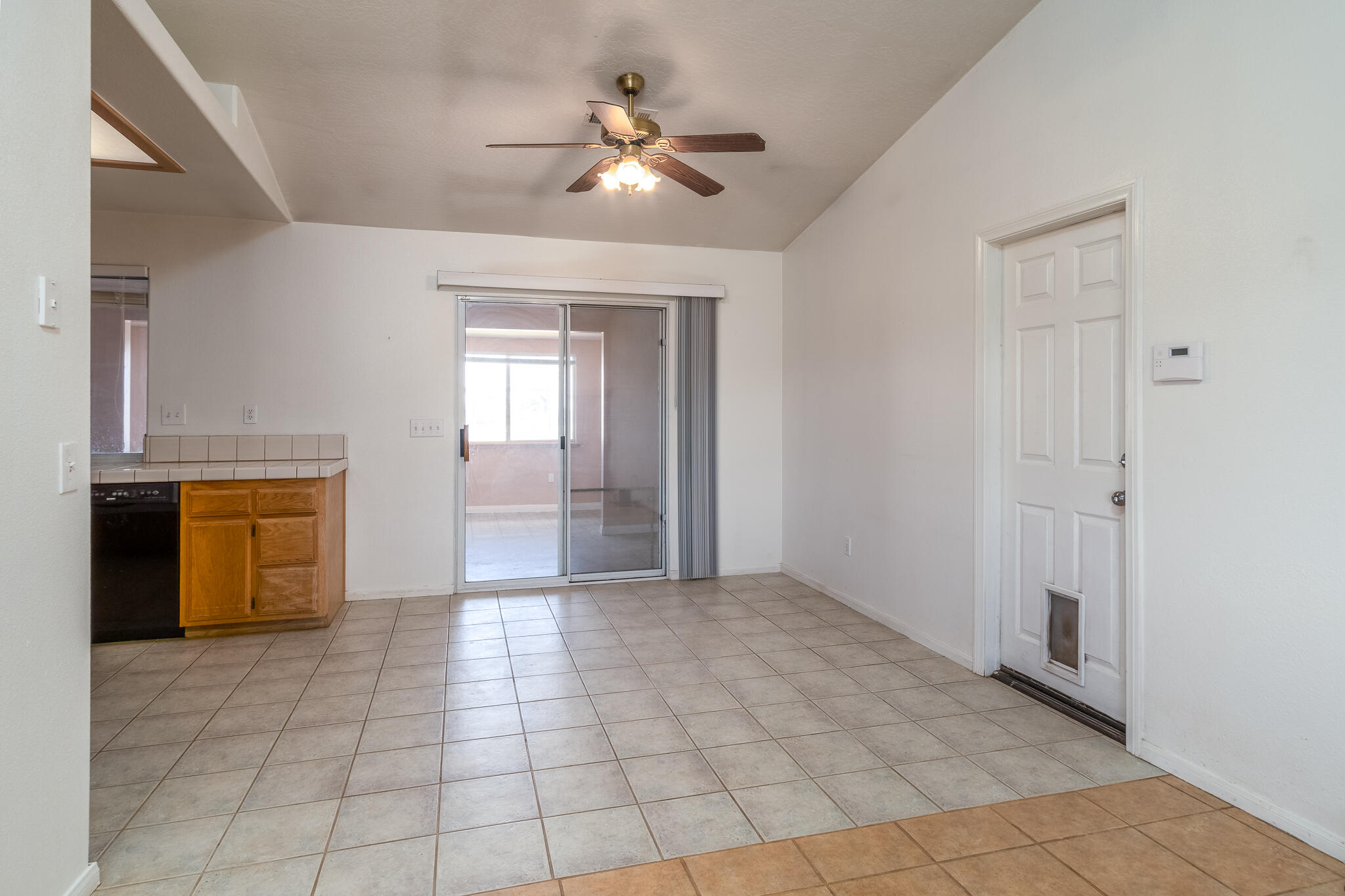 9275 Sonora Road Phelan, CA 92371 - Photo 16 of 28 9275 Sonora Rd-11