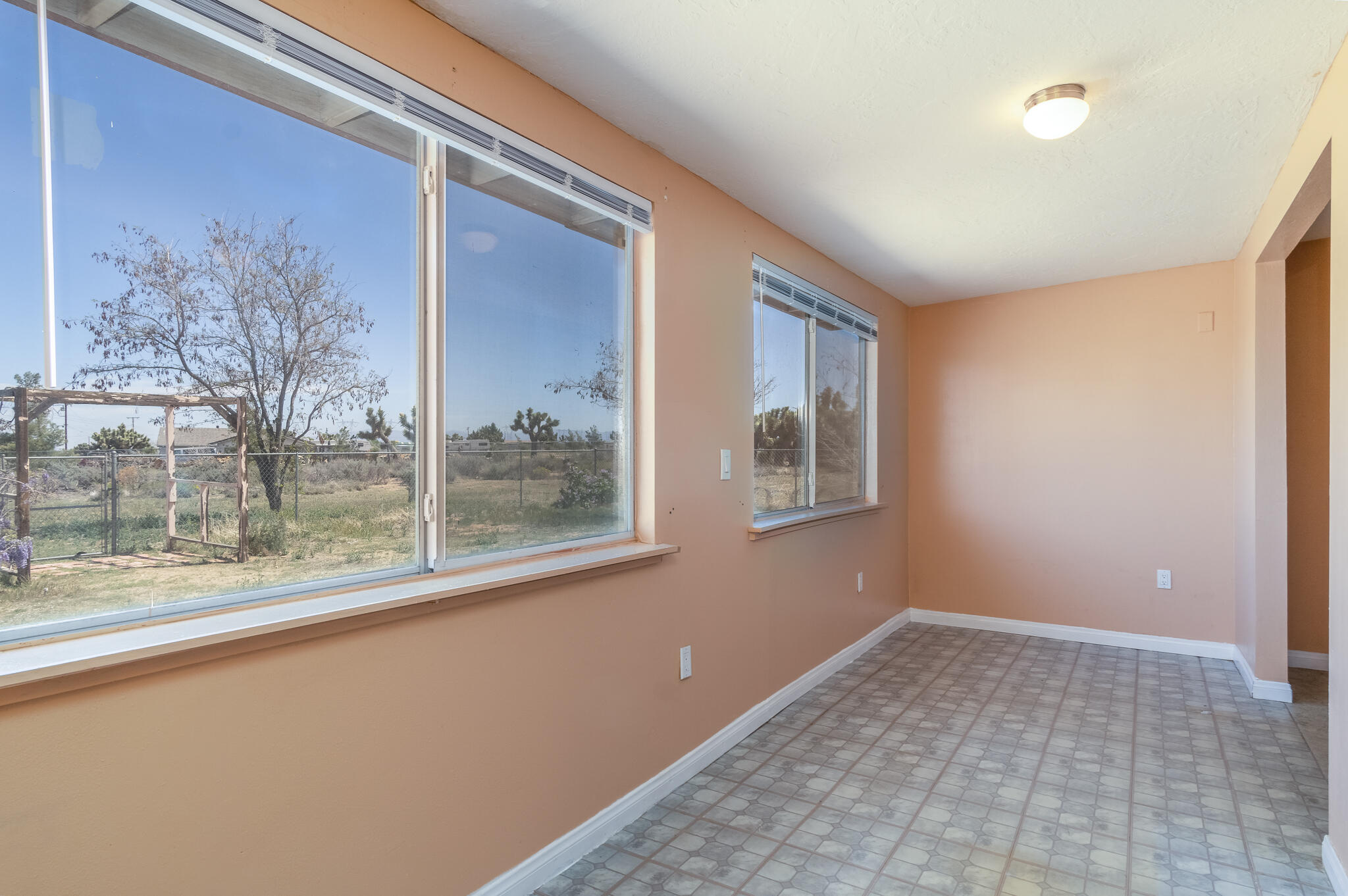 9275 Sonora Road Phelan, CA 92371 - Photo 20 of 28 9275 Sonora Rd-14