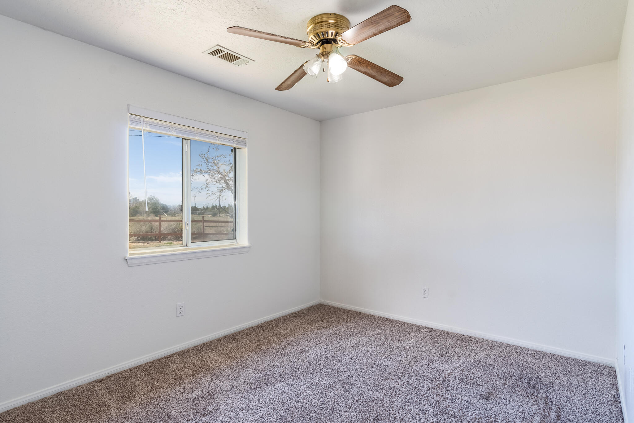 9275 Sonora Road Phelan, CA 92371 - Photo 21 of 28 9275 Sonora Rd-15