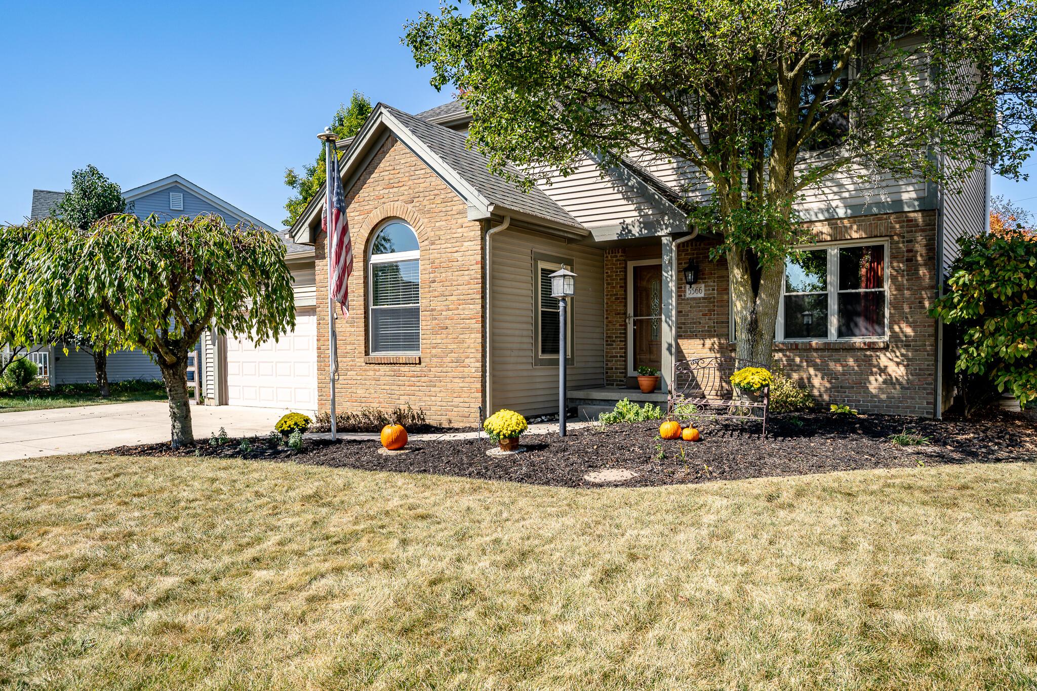 5566 Davidson Road Hilliard, OH 43026 - Photo 3 of 31 0D8CAED4-7747-426C-BAB9-B9594FFFFDC3