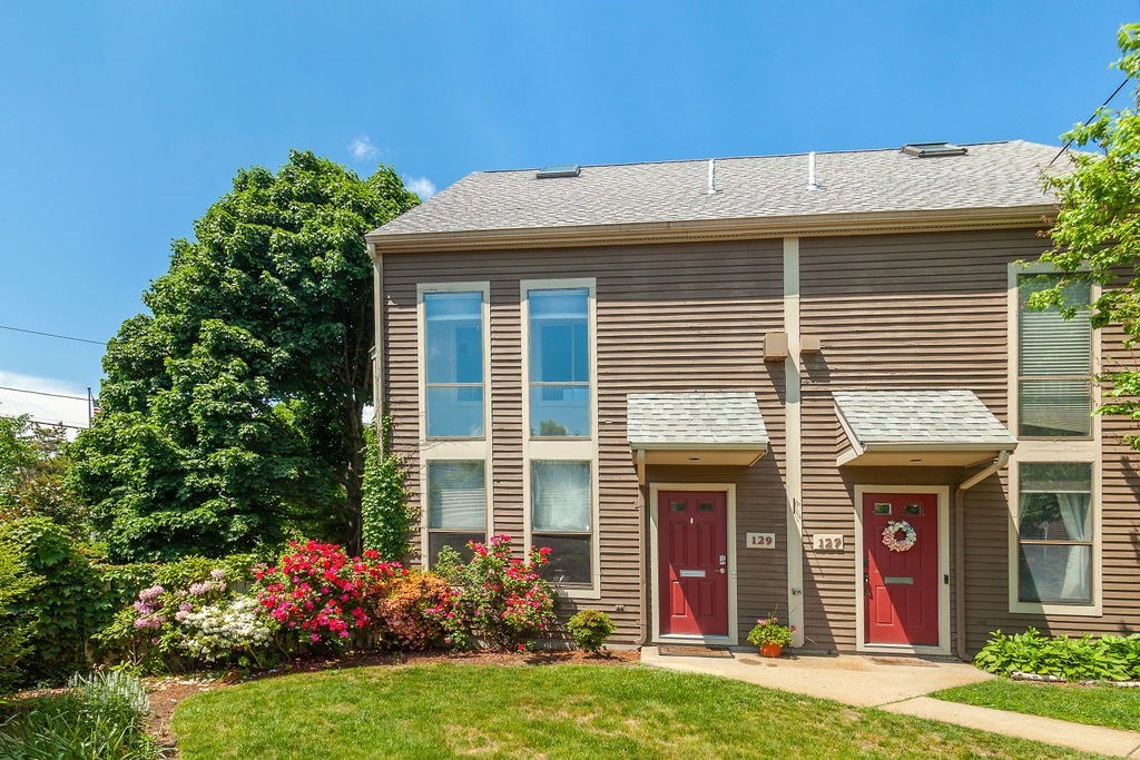 129 Governor Winthrop Road, Unit 1A Somerville, MA 02145 - Photo 27 of 27