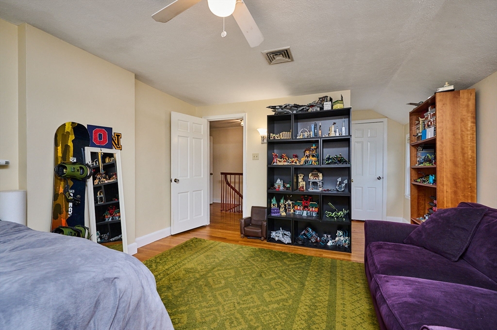 236 North Maple Street Northampton, MA 01062 - Photo 27 of 39