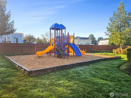 $375,000 | 18615 101st Ave Court East, Unit 260, Puyallup, WA 98375