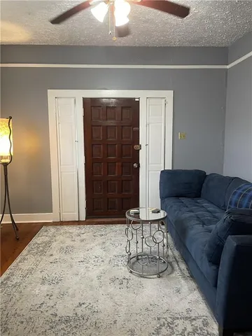 $1,800 | 1823 Rosiere Street, New Orleans, LA 70119